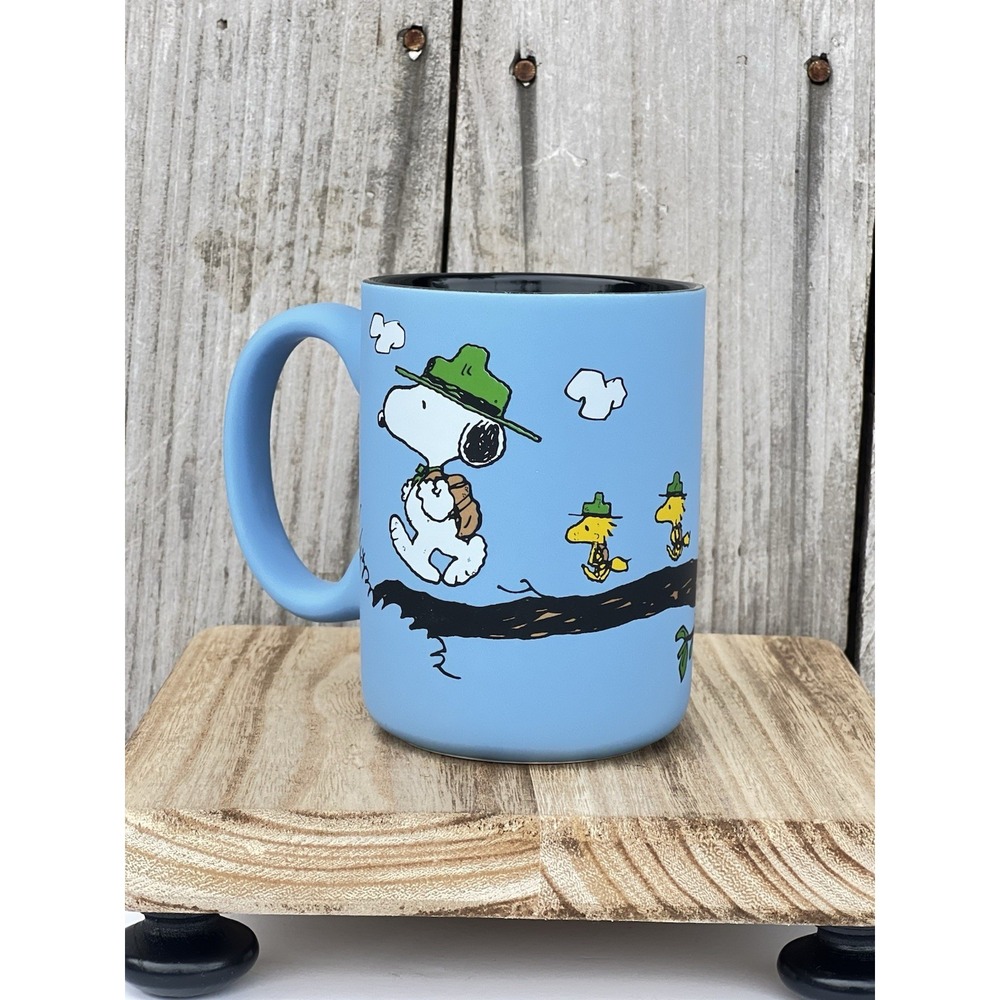 Peanuts SNOOPY and WOODSTOCK GANG Beagle Scout Troup Soft Touch Ceramic Mug BNWT